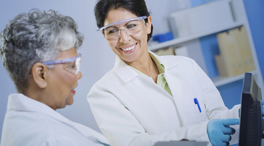 All Labtechs Two Women Bluewash Rgb 150